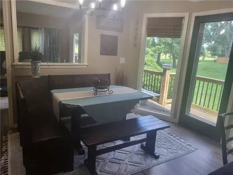 Dining - 822 SW Lighthouse Pt, Lees Summit, MO 64082 photo 1 of 2