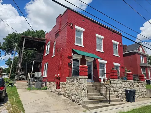 2312 E 13th St, Kansas City, MO 64127