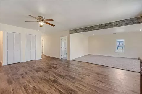 Living - 304 S Chestnut St, La Monte, MO 65337 photo 9 of 12