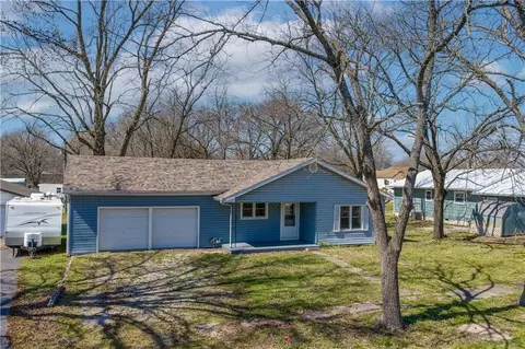 Other - 304 S Chestnut St, La Monte, MO 65337 photo 19 of 21