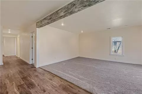 Entry Way - 304 S Chestnut St, La Monte, MO 65337 photo 1 of 6