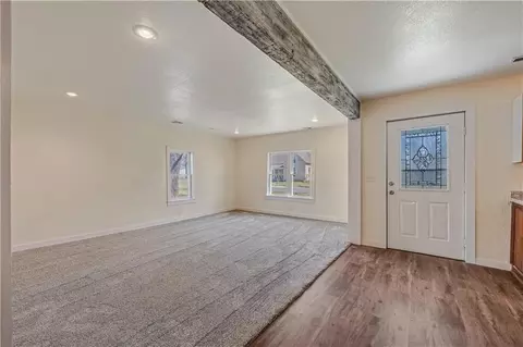Living - 304 S Chestnut St, La Monte, MO 65337 photo 6 of 12