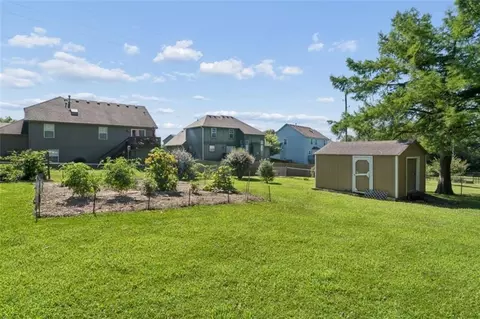 Exterior - 892 Gregory St, Peculiar, MO 64078 photo 3 of 11