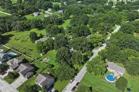 View/Area - 892 Gregory St, Peculiar, MO 64078 photo 4 of 4