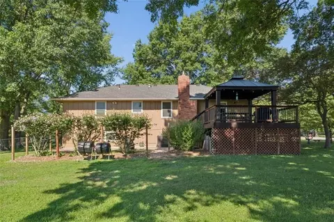 Exterior - 892 Gregory St, Peculiar, MO 64078 photo 8 of 11