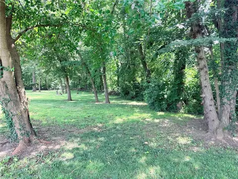 Exterior - 403 N Devasher Rd, Warrensburg, MO 64093 photo 9 of 9