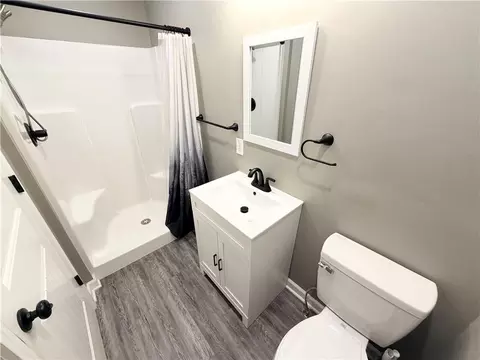 Bath - 403 N Devasher Rd, Warrensburg, MO 64093 photo 5 of 5