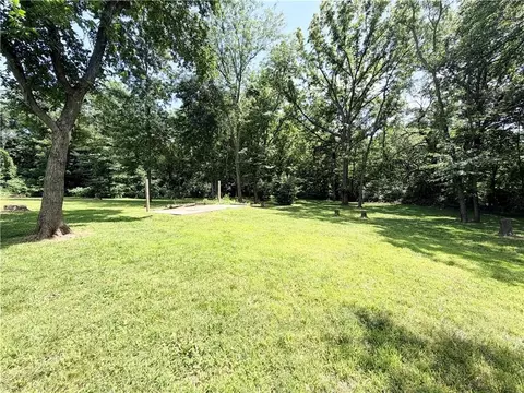 Exterior - 403 N Devasher Rd, Warrensburg, MO 64093 photo 6 of 9