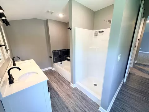 Bath - 403 N Devasher Rd, Warrensburg, MO 64093 photo 1 of 5