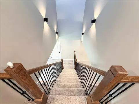 Entry Way - 403 N Devasher Rd, Warrensburg, MO 64093 photo 5 of 6