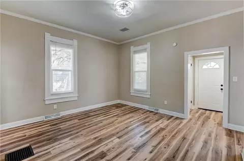 Living - 511 E Green St, Clinton, MO 64735 photo 3 of 6