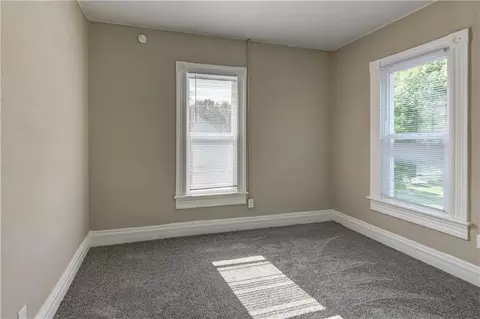 Bedroom - 511 E Green St, Clinton, MO 64735 photo 6 of 9