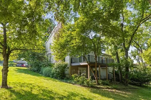 Exterior - 316 Boulder St, Lawrence, KS 66049 photo 7 of 10