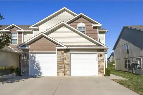 Exterior - 254 Pointe Ln, Raymore, MO 64083 photo 3 of 5