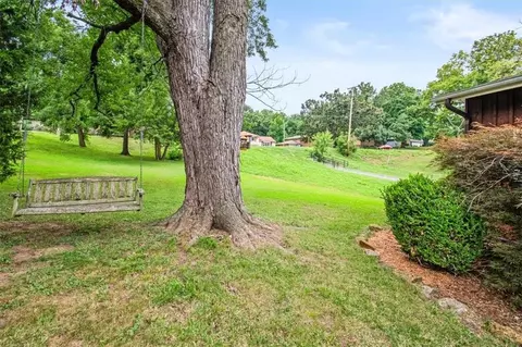 Exterior - 11806 E 39th St, Independence, MO 64052 photo 11 of 11