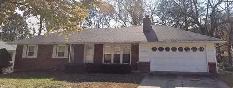 8029 Yecker Ave, Kansas City, KS 66109