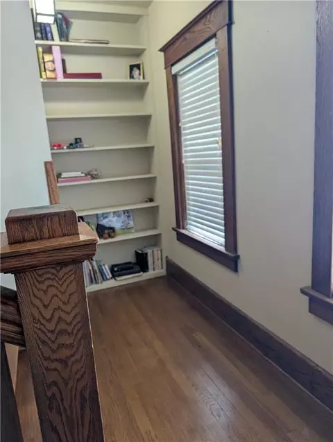 Entry Way - 503 W Cherry St, Nevada, MO 64772 photo 5 of 6