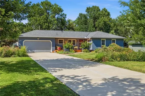 214 W 114th St, Kansas City, MO 64114