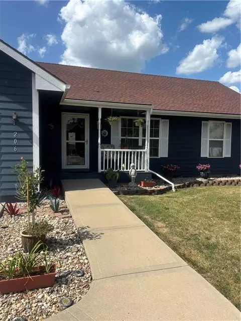206 E 22nd Ter, Kearney, MO 64060 photo 2