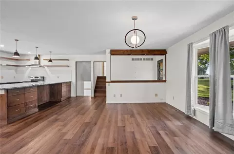 Living - 8381 Pratt Rd, Atchison, KS 66002 photo 2 of 2