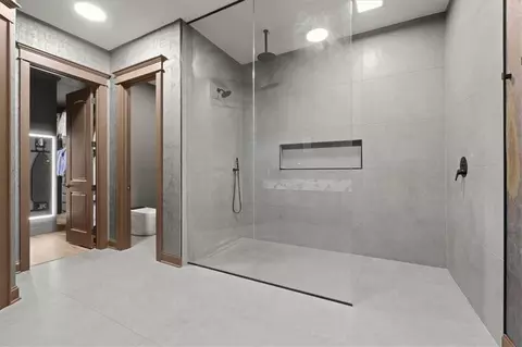 9702 W 144th Ter, Overland Park, KS 66221