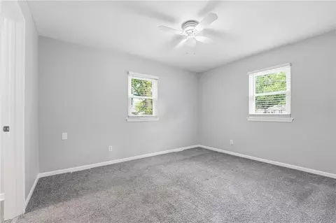 Bedroom - 1010 E Langsford Rd, Lees Summit, MO 64063 photo 4 of 8