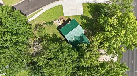 View/Area - 1010 E Langsford Rd, Lees Summit, MO 64063 photo 2 of 2