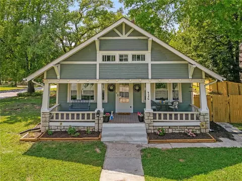 426 N Nettleton Ave, Bonner Springs, KS 66012
