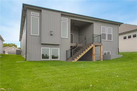 Exterior - 1152 SW Whitby Dr, Lees Summit, MO 64083 photo 6 of 8