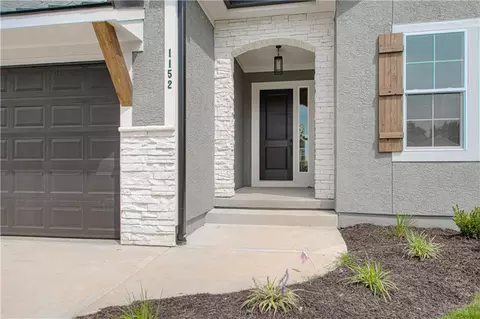 Exterior - 1152 SW Whitby Dr, Lees Summit, MO 64083 photo 2 of 8