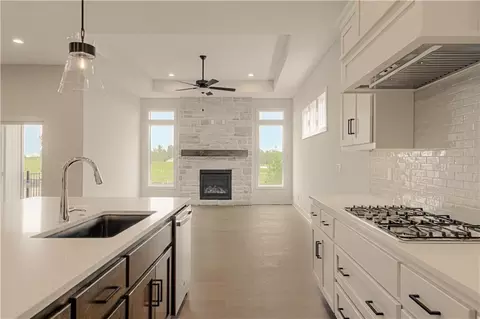 Kitchen - 1152 SW Whitby Dr, Lees Summit, MO 64083 photo 3 of 4
