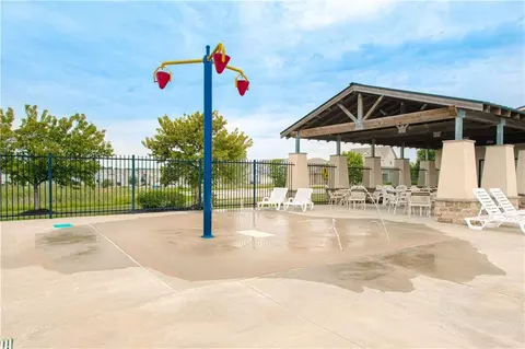 Exterior - 1152 SW Whitby Dr, Lees Summit, MO 64083 photo 7 of 8