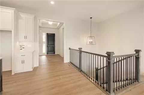 Entry Way - 1152 SW Whitby Dr, Lees Summit, MO 64083 photo 4 of 5