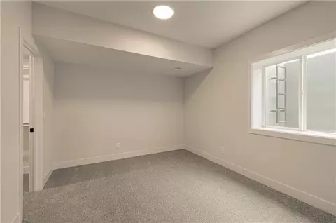 Bedroom - 1152 SW Whitby Dr, Lees Summit, MO 64083 photo 9 of 10