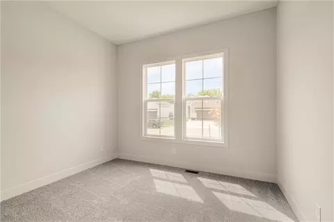 Bedroom - 1152 SW Whitby Dr, Lees Summit, MO 64083 photo 3 of 10