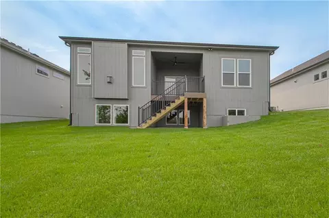 Exterior - 1152 SW Whitby Dr, Lees Summit, MO 64083 photo 5 of 8