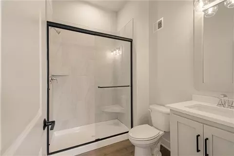 Bath - 1152 SW Whitby Dr, Lees Summit, MO 64083 photo 3 of 5