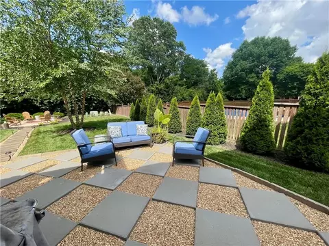 15662 S Blackfeather St, Olathe, KS 66062