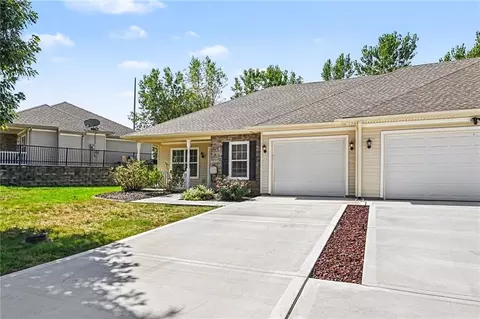 2112 N 114th Ter, Kansas City, KS 66109