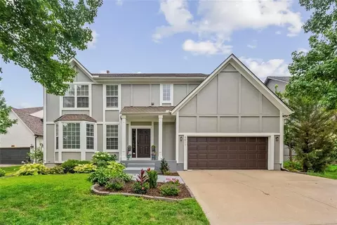 2617 W Whitney St, Olathe, KS 66061