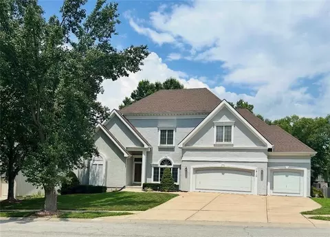 4710 NE 60th Ter, Kansas City, MO 64119