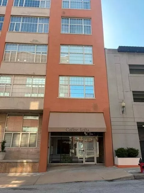 321 W 7th St #103, Kansas City, MO 64105