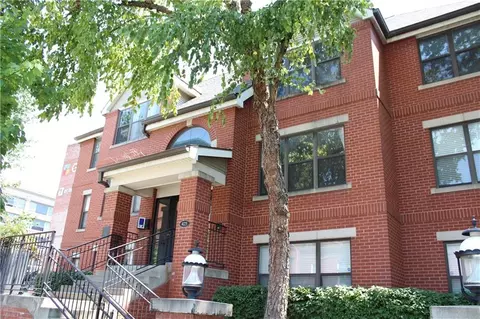 425 W 9th St #104, Kansas City, MO 64105