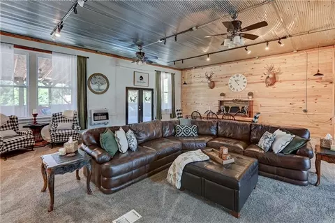 Living - 402 Rulo St, Bigelow, MO 64437 photo 5 of 7