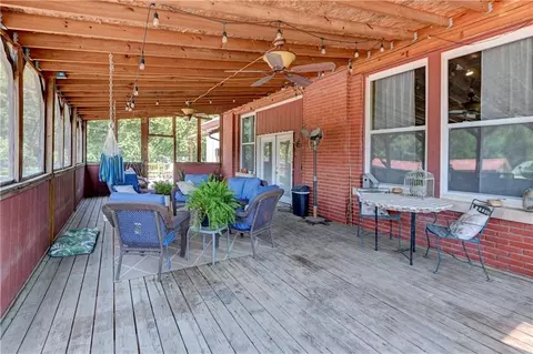 Exterior - 402 Rulo St, Bigelow, MO 64437 photo 3 of 9
