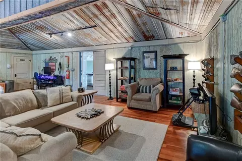 Living - 402 Rulo St, Bigelow, MO 64437 photo 7 of 7