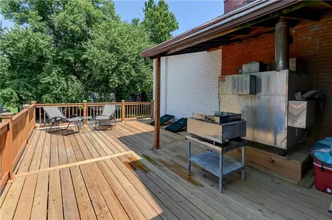 Exterior - 402 Rulo St, Bigelow, MO 64437 photo 9 of 9