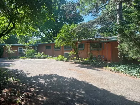 8700 Lamar St, Overland Park, KS 66207