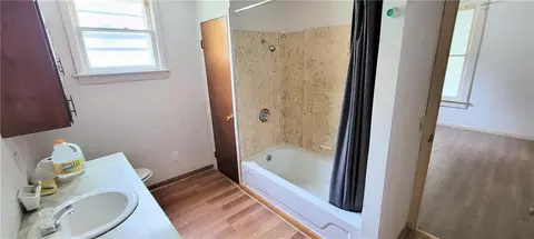 Bath - 716 E Lincoln St, Iola, KS 66749 photo 1 of 3
