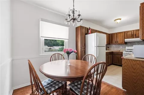 Dining - 4009 S Spring St, Independence, MO 64055 photo 1 of 1